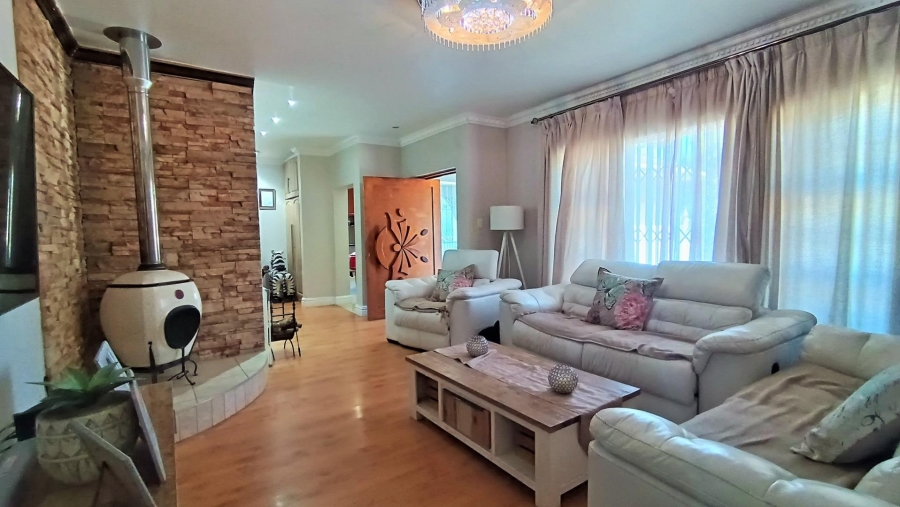 3 Bedroom Property for Sale in Tygerdal Western Cape
